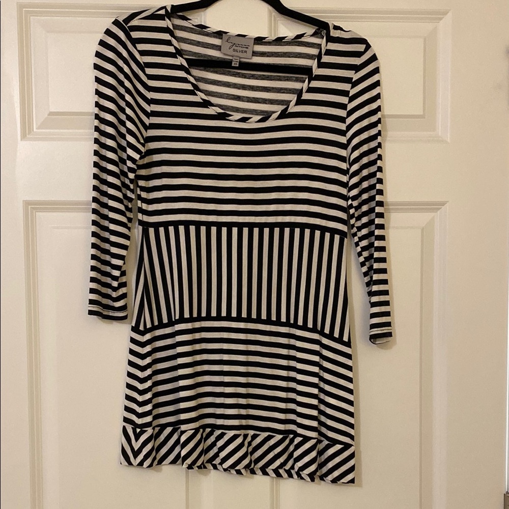 Women's Black and White Striped Top